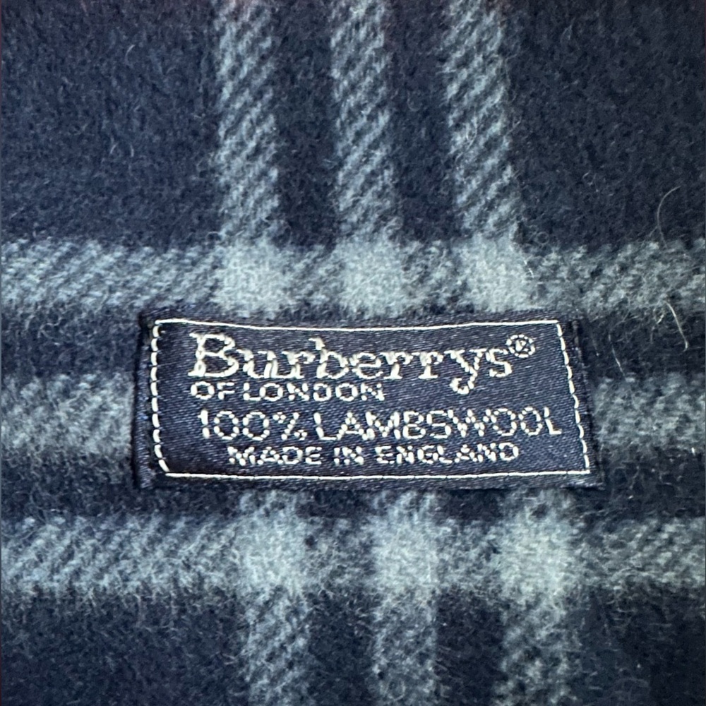 Vintage Burberry Scarf - Picture 4 of 4